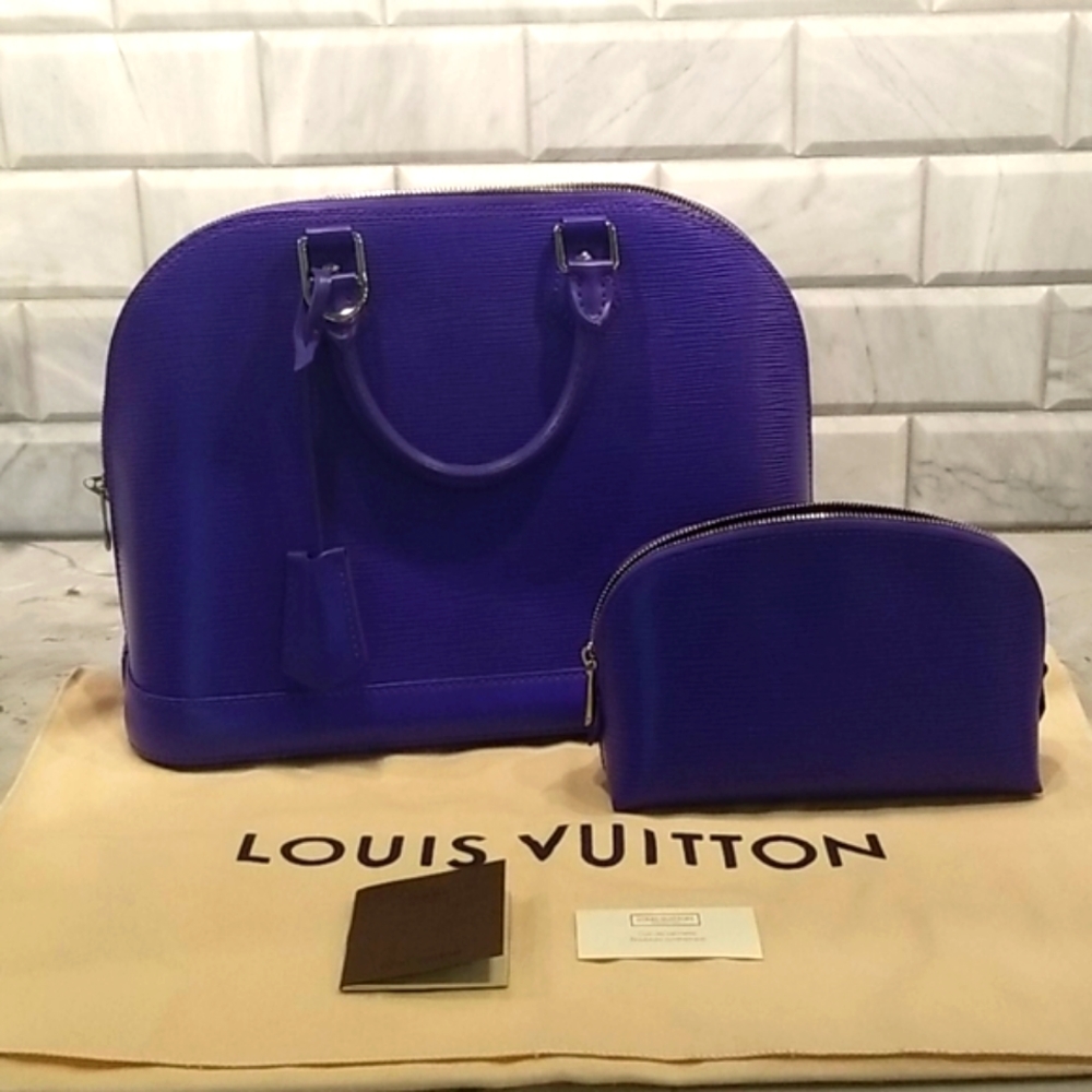 💯% Authentic Louis Vuitton Figue Epi Alma PM